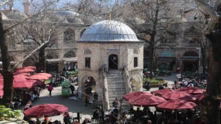 500 yıllık handa bulunan mescit mimarisiyle dikkat çekiyor