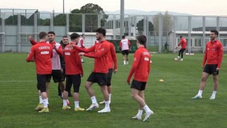 A Milli Futbol Takımı, Hırvatistan maçının hazırlıklarını Bursada sürdürdü