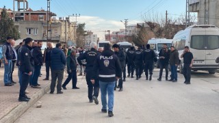 Aileler arasında bıçaklı ve silahlı kavga: 1 yaralı