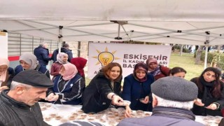 AK Parti Eskişehir İl Kadın Kollarından kandil ikramı