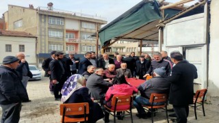 AK Partili başkanlar deprem bölgesinde