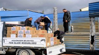 Akdağmadeninde deprem bölgesine yardımlar sürüyor