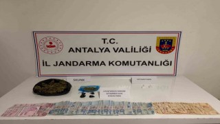 Alanyada jandarmadan uyuşturucu operasyonu: 3 gözaltı