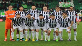 Altay, topu rakibine bırakıyor