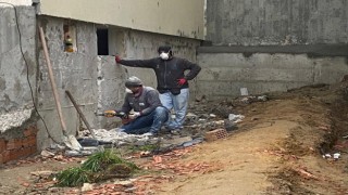 Altı katlı binanın perde betonunun kesilmek istenmesi böyle görüntülendi