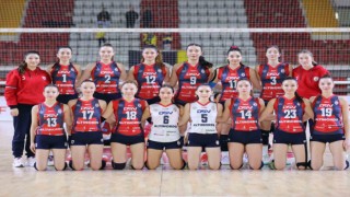 Altınordu Voleybol, play-off çeyrek finallerinde tecrübe kazandı