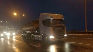 Ankara istikametine ulaşım tek şeritten verilmeye başlandı