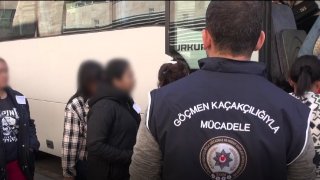 Antalya’da hamamda kaçak çalışanlara polis baskını