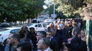Antalyada EYT kuyruğunun sonu gelmedi