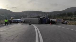 Antalyada zincirleme trafik kazası: 2 yaralı