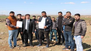 Arazi sorununa çare bulunamayınca iki ilçeye giden tarım suyunu kestiler