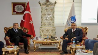 Arınçtan Başkan Çerçiye depremzedelere yardım teşekkürü
