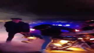 Asker eğlencesinde yolu kapatarak oyun oynayan magandalar kameralarda