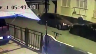 Ataşehirde dairenin camına bir paket yumurta atıp kaçtılar