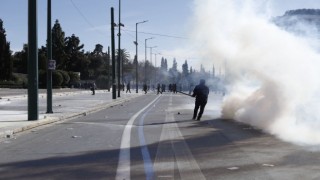 Atinada 50 bin kişi tren kazasını protesto etti
