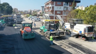 Aydın Büyükşehir Belediyesi Kuşadasında yol yapım çalışmalarına devam ediyor