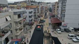 Aydın Büyükşehir Belediyesi Kuşadasının yollarını yeniliyor