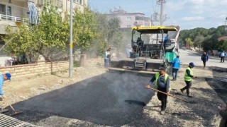 Aydın Büyükşehir Kuyucakta yol yapım çalışmalarını sürdürüyor