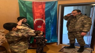 Babası Karabağ gazisi olan Caferden depremzedelere destek