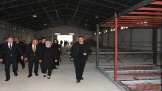 Bakan Kirişci, TMO misafirhanesinde ağırlanan depremzedelerle bir araya geldi
