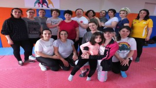 Balıkesirli kadınlar pilates ile stres atıyor