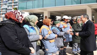 Başkan Ataç kadın çalışanların gününü kutladı