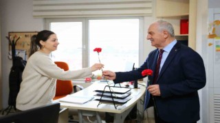 Başkan Aygün, kadınların gününü kutladı