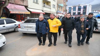 Başkan Büyükkılıç, Elbistan Kayseri Çarşısında esnafı ziyaret etti