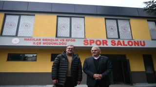 Başkan Büyükkılıç, spor salonunu inceledi, basket oynadı