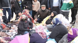 Başkan Çolakbayrakdar, şükür sofrasında vatandaşlarla bir araya geldi