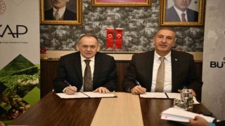 Başkan Demir: “Yeşil Yolu ilk bitiren il olmaya yakınız”
