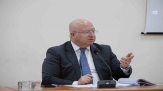Başkan Gümüşten meclis üyelerine deprem bilgilendirmesi
