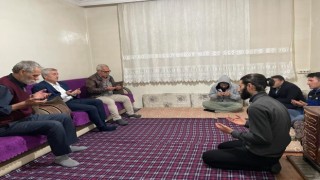 Başkan Tahmazoğlundan, depremde yakınlarını kaybeden ailelere taziye ziyareti