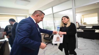 Başkan Vidinlioğlu, çalışan kadın personellerin Dünya Kadınlar Gününü kutladı