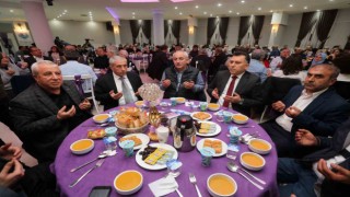 Başkan Yaşar, Yenifakılılarla iftar sofrasında buluştu