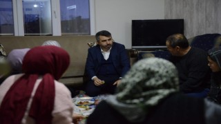 Başkan Yılmaz depremzedelerle iftar sofrasında buluştu