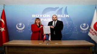 BBP Körfez Kadın Kolları Başkanı Kayraldağ, aday adaylığı için istifa etti