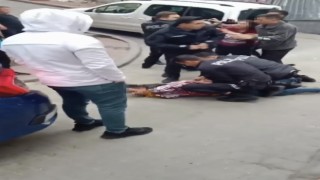 Beyoğlunda KADES ihbarına giden polise saldırı: 5 polis yaralı, 3 gözaltı