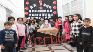 Bilgievi öğrencileri İstiklal Marşının kabulünü kutladı