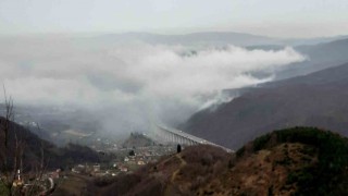 Bolu Dağında sis ve sağanak yağış etkisini gösteriyor
