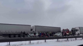 Boluda büyük trafik kazası, Ankara istikametine TEM otoyolu trafiğe kapandı