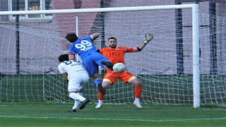Bora Göymen, performansıyla dikkat çekiyor