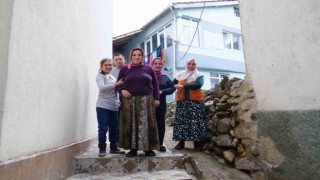 Böyle fedakarlık görülmedi: Ömrünü engelli 3 çocuğu, hasta eşi, görümcesi ve kayınvalidesine adadı