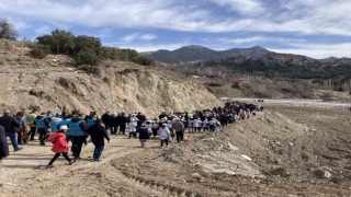 Burdurda deprem şehitleri anısına hatıra ormanı