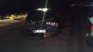 Bursada lastik tamiri için kenara çekilen araca, otomobil çarptı: 1 yaralı