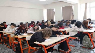 Bursadan Vana uzanan mektup kardeşliği ikinci yılında