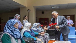 Büyükkılıç: Dua kaynağı yaşlı çınarlarımızın Yaşlılara Saygı Haftasını kutluyorum