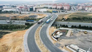 Büyükşehir, Turgut Özaldaki trafik sorununa neşter vurdu