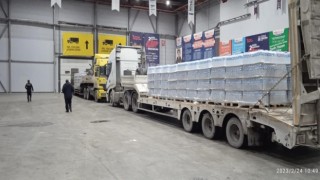 Büyükşehirin deprem bölgesine yardımları sürüyor