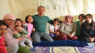 Çadırda yaşayan depremzede aile, yaşadıkları deprem dehşetini anlattı